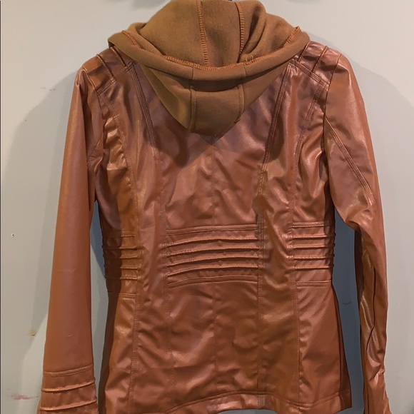 Ai-Pai Fashion Leather Jacket w/ Hood - Picture 4 of 4